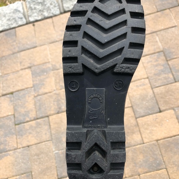 Authentic Burberry Rain Boots Sz 7 - Picture 3 of 5